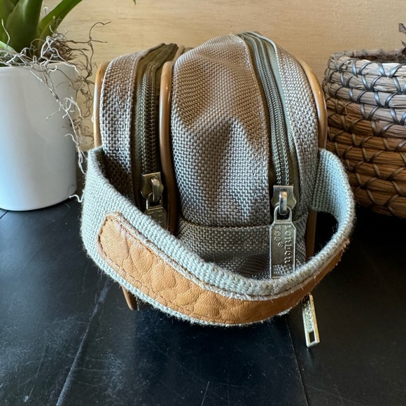 LONDON FOG Men’s Dusty Sage Grey Toiletry Travel Bag w/ Brown Piping - Picture 6 of 14